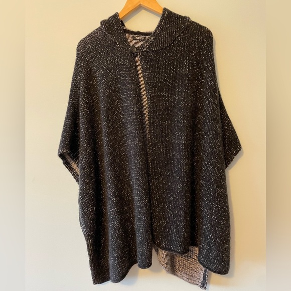 Aritzia TNA Angora Rabbit Hair and Cashmere Blend Poncho S/M - Picture 2 of 8